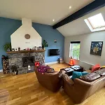 The Rose & Pearl Retreat