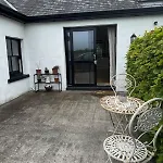 The Rose & Pearl Retreat