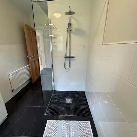 The Rose & Pearl Retreat Dom wakacyjny Ballintober (Mayo)