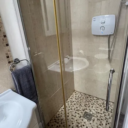 펜션 The Rose & Pearl Retreat