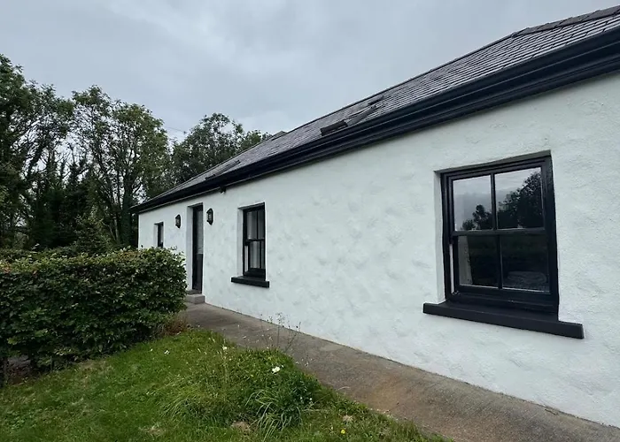 The Rose & Pearl Retreat Holiday home *