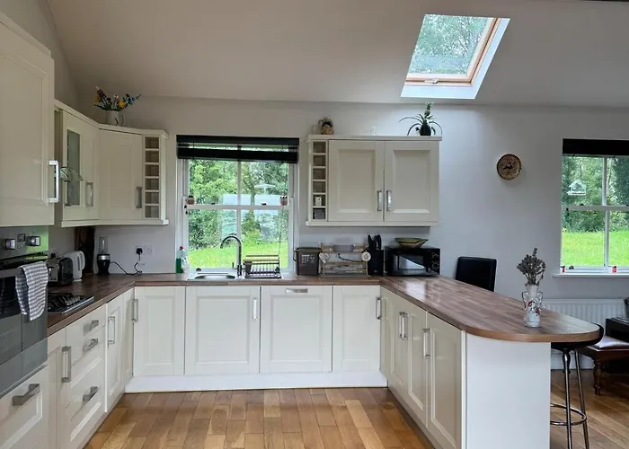 The Rose & Pearl Retreat